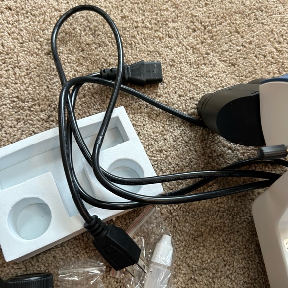 New, unused AmScope B120 Educational Compound Microscope - Picture 10 of 14